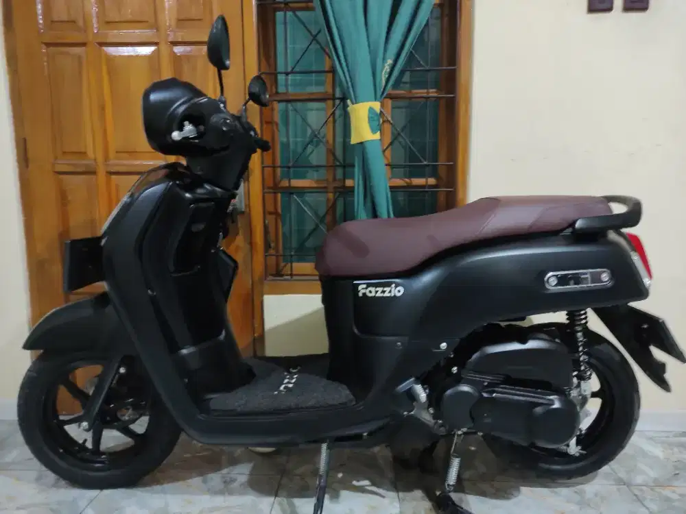 Istimewa km 8rb fazzio hybrid keyless full original no minus