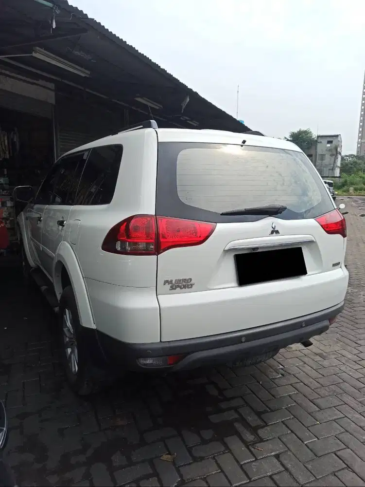 mitsubishi pajero exceed 2.5 L solar thn 2015