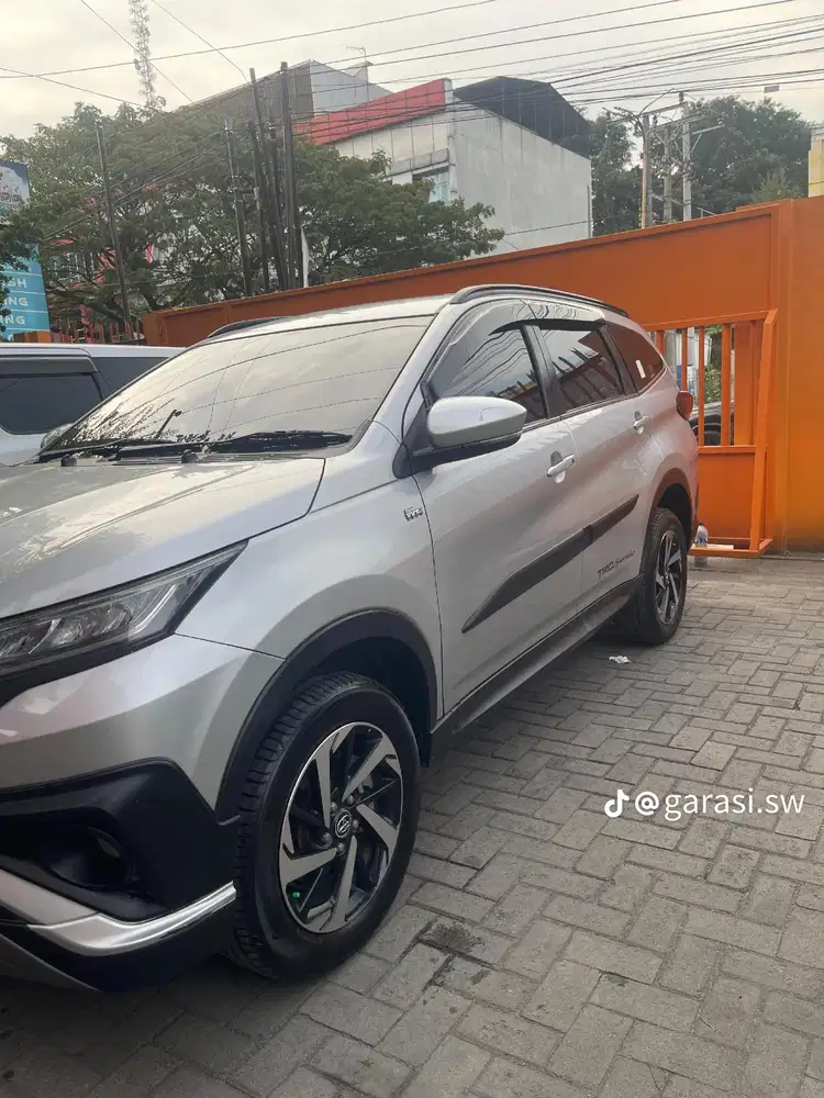 Toyota Rush 2018 Bensin