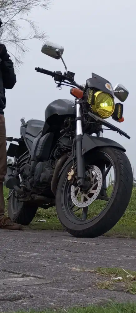 CUSTOM MOGE KLASIK MODERN Ala Royal Enfield Basic Yamaha Byson 2011