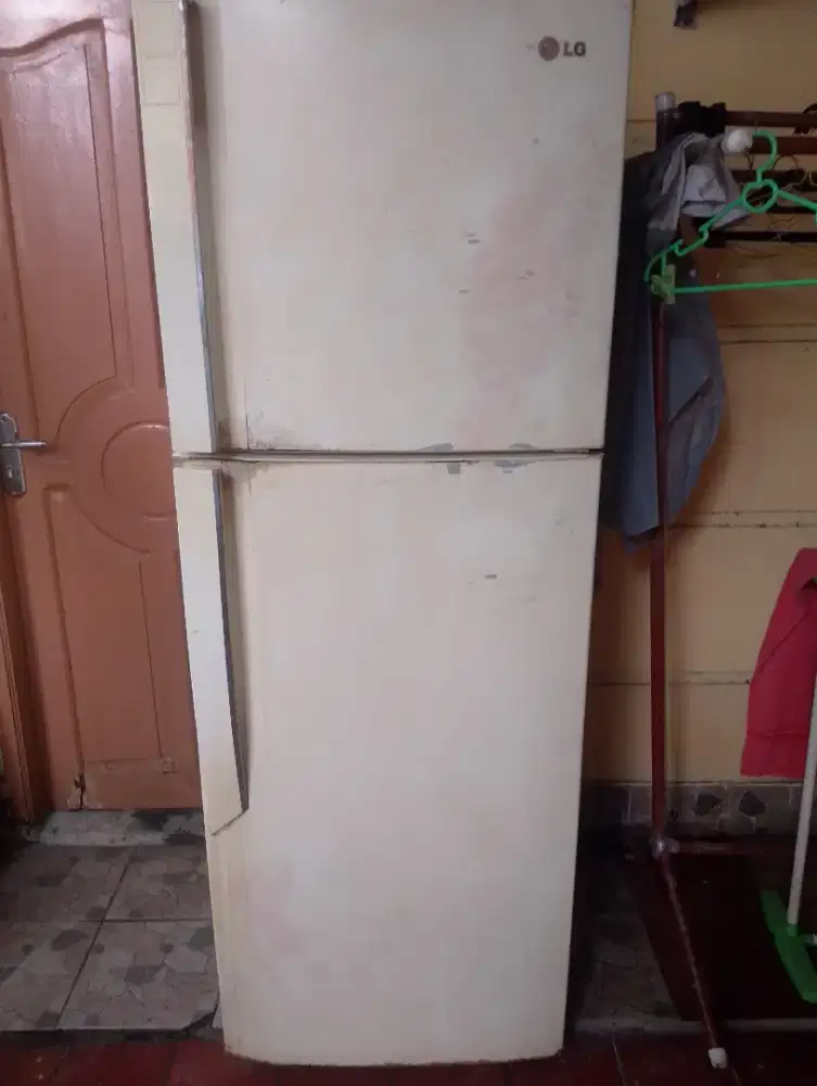 Kulkas LG 2 pintu