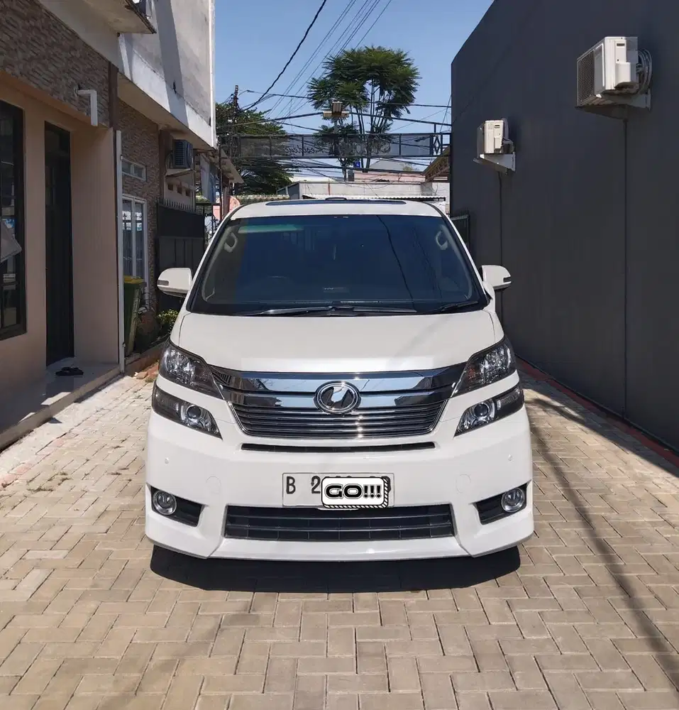 Toyota Vellfire X 2014