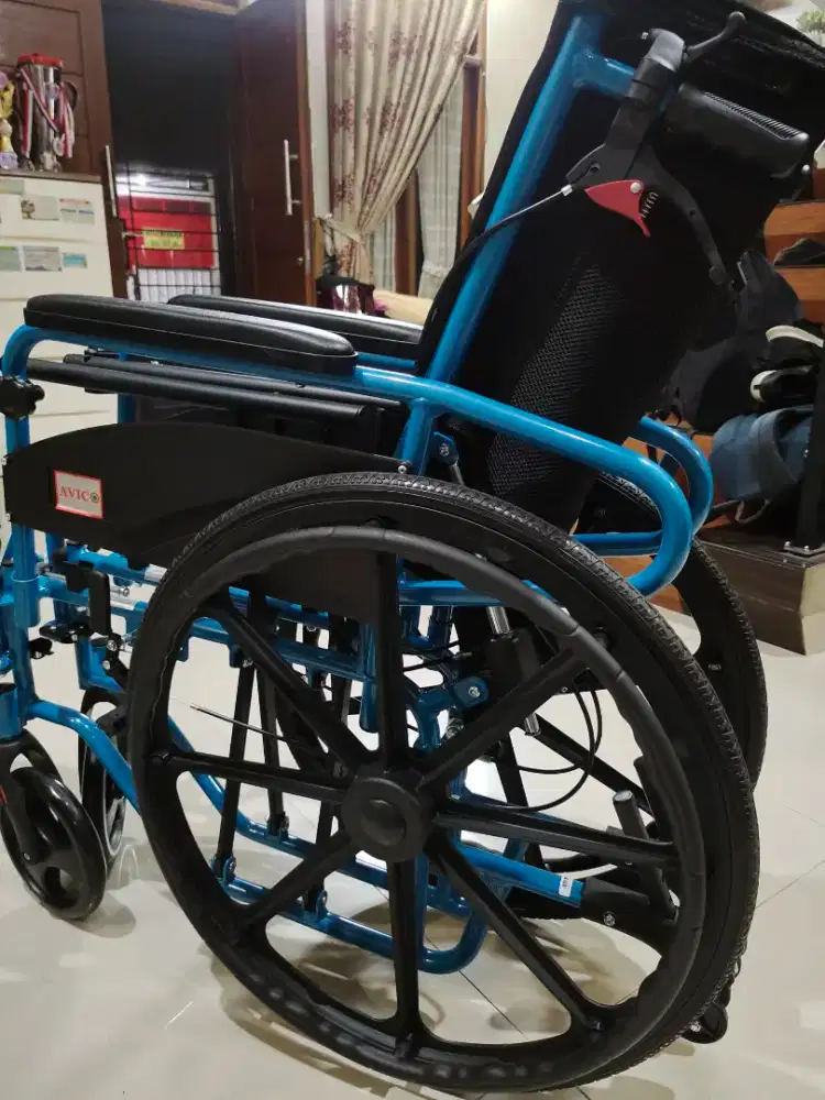 Kursi roda avico zeus 5 in 1