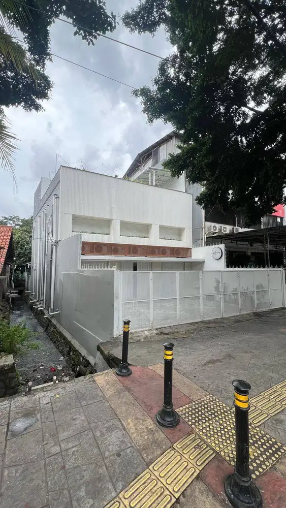 DISEWAKAN Bangunan untuk Usaha atau Kantor