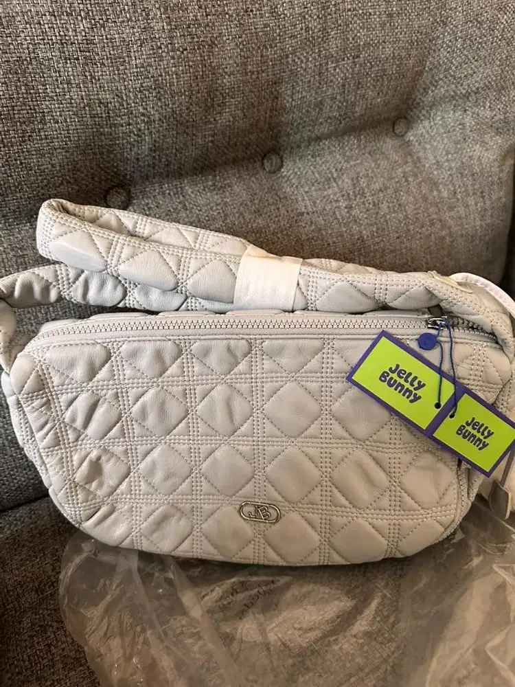 ORI JELLY BUNNY BAG!