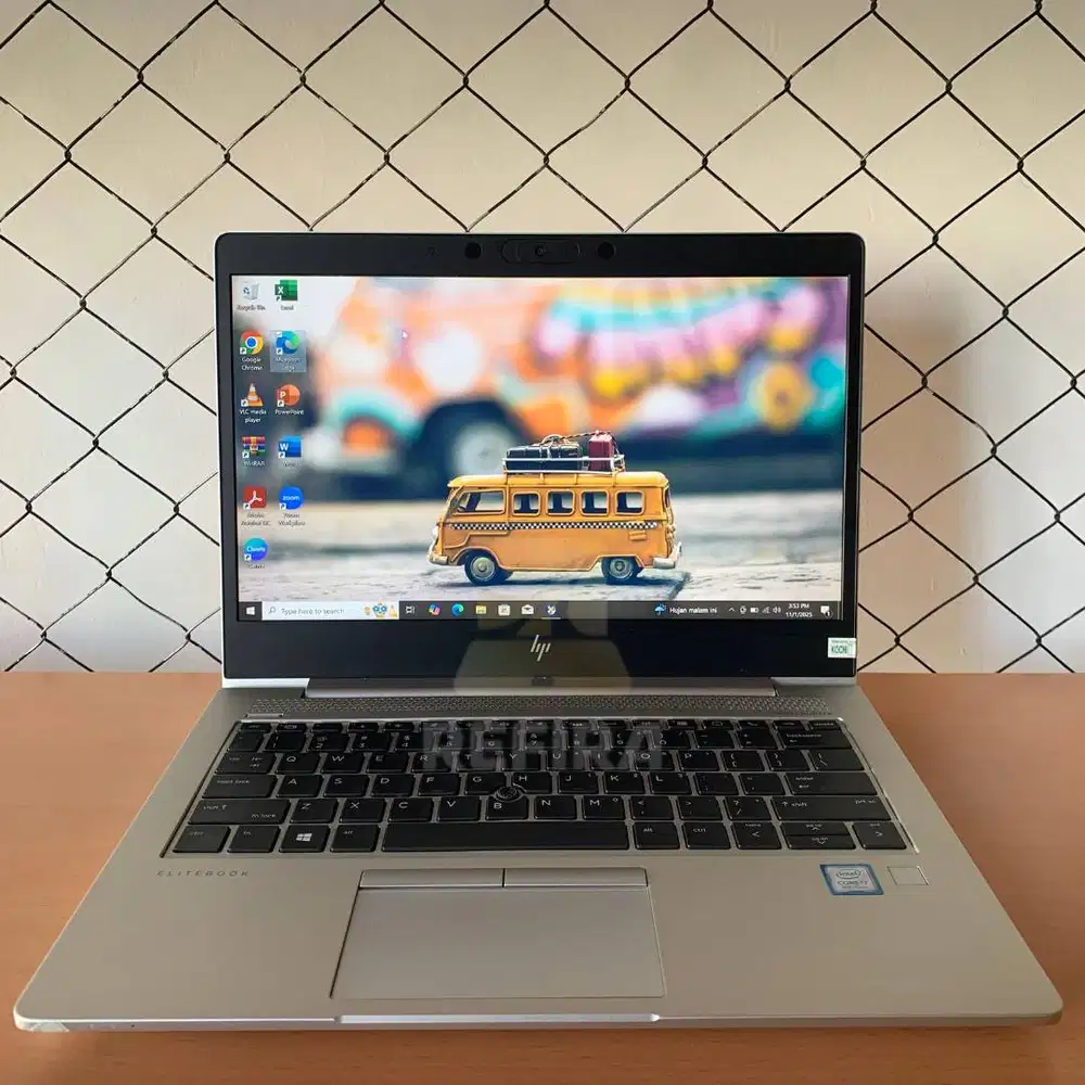 HP Elitebook 830 G5 / I5-8250U / 16GB / SSD 256GB / WIN 10