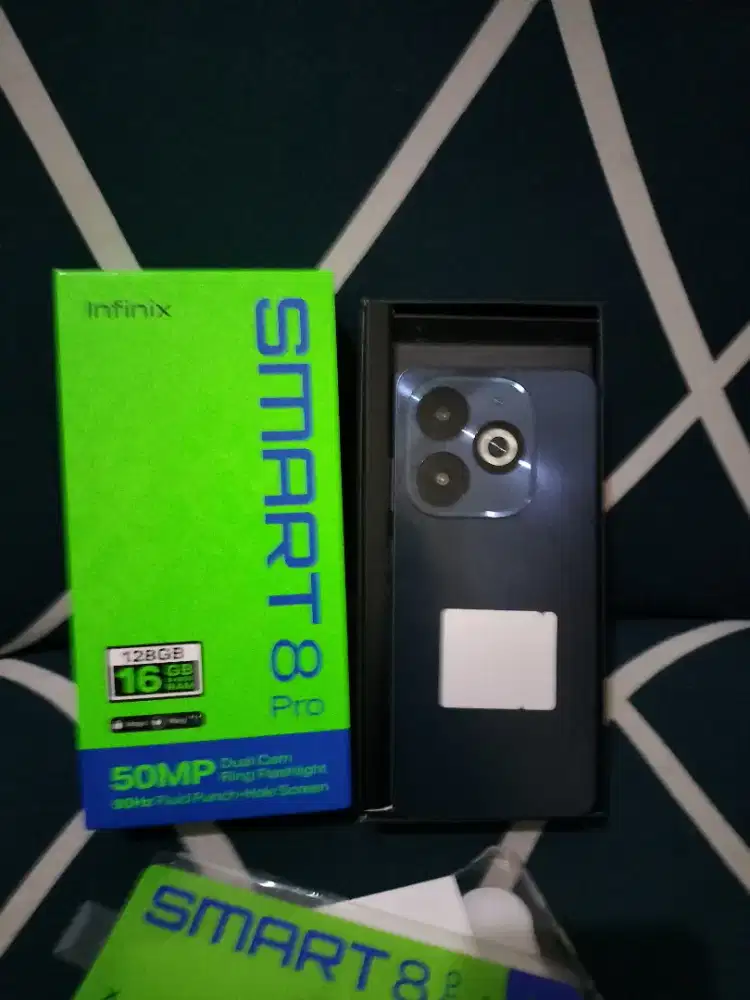 Infinix smart 8 pro ram 8+8/128Gb  fullset