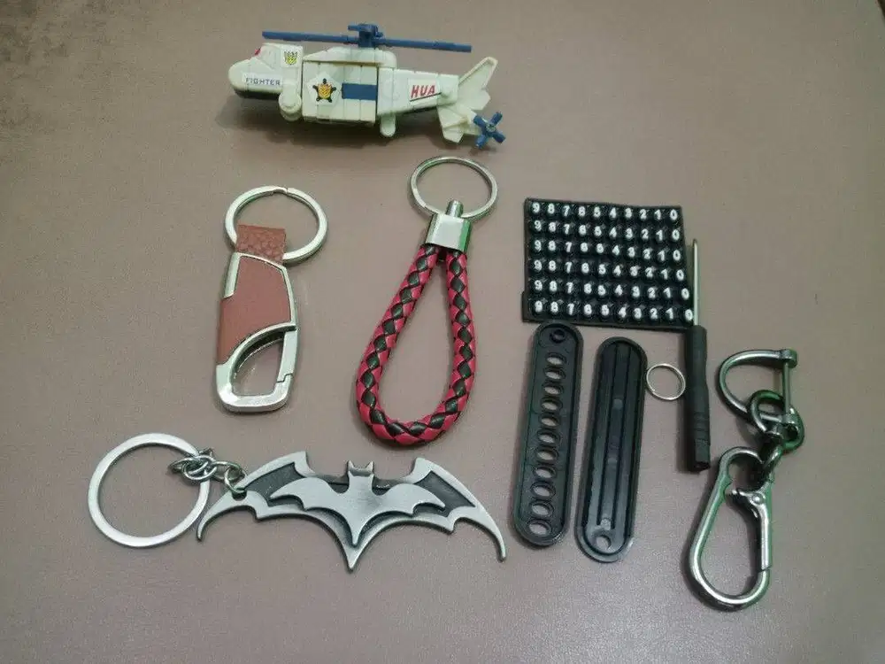 Borongan Gantungan Kunci Logam 3 dan Mainan Transformer