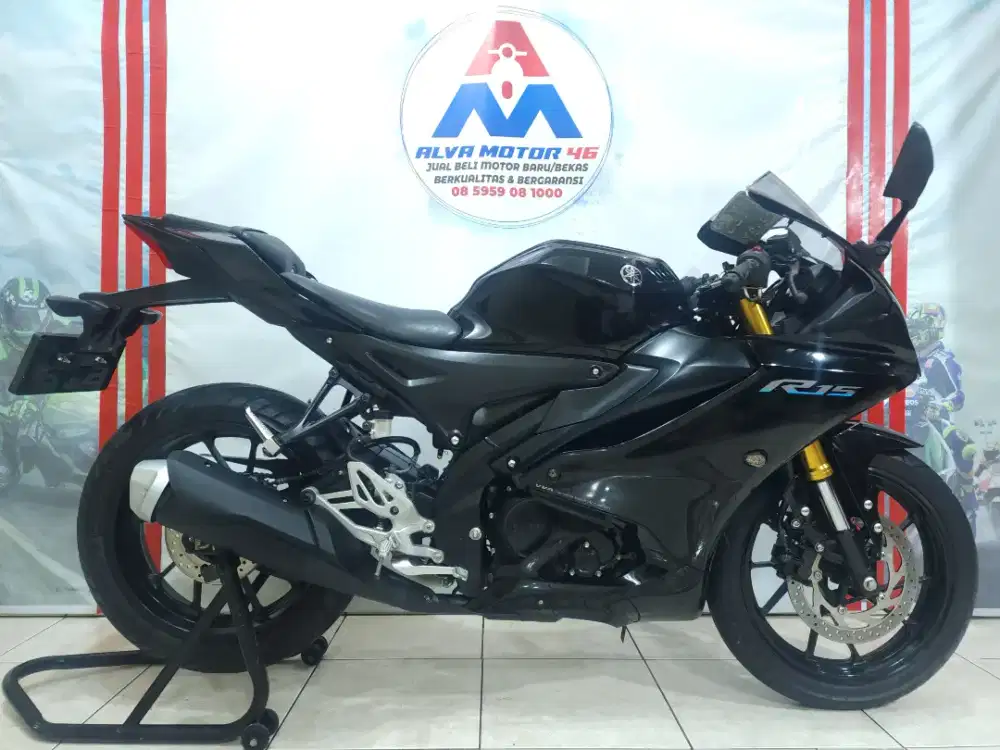 ( KREDIT DP 1JT) YAMAHA R15 V4 CONNETED TH 2022 LOW KM MULUS GRESS