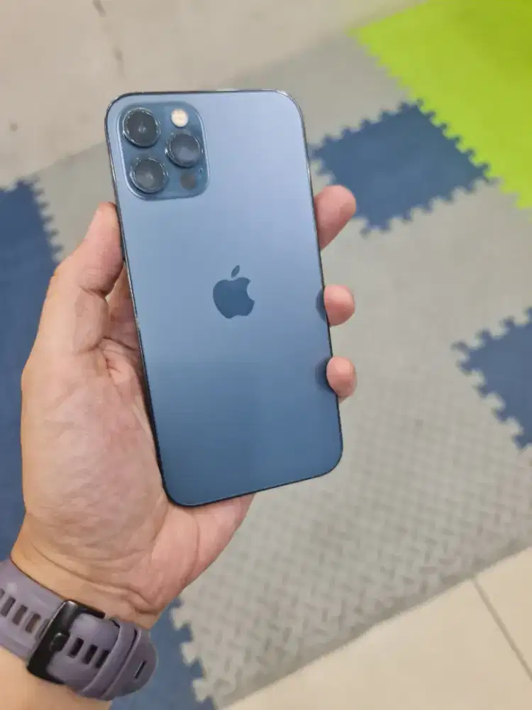 Iphone 12 pro 128gb indosat or tree or smart fren