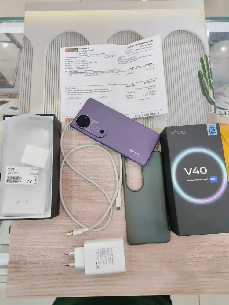 Vivo V40 5g 12/256 siap pakai