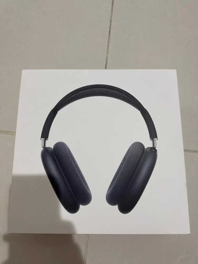 WTS Airpod Max Midnight Type-C