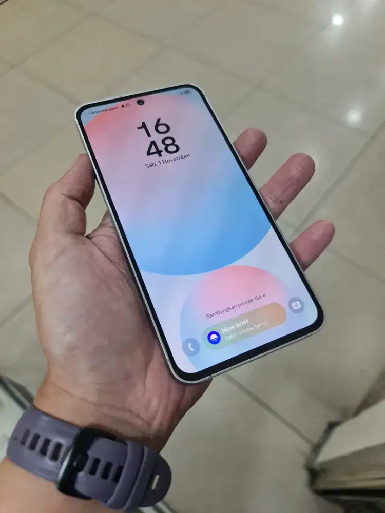 Samsung s24 fe 5g 8/128 resmi Indonesia garansi on