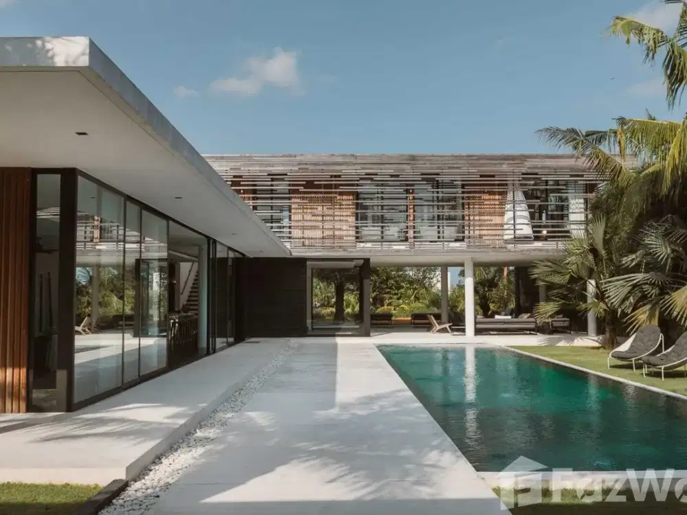 5 Bedroom Villa for sale in Kerobokan, Bali
