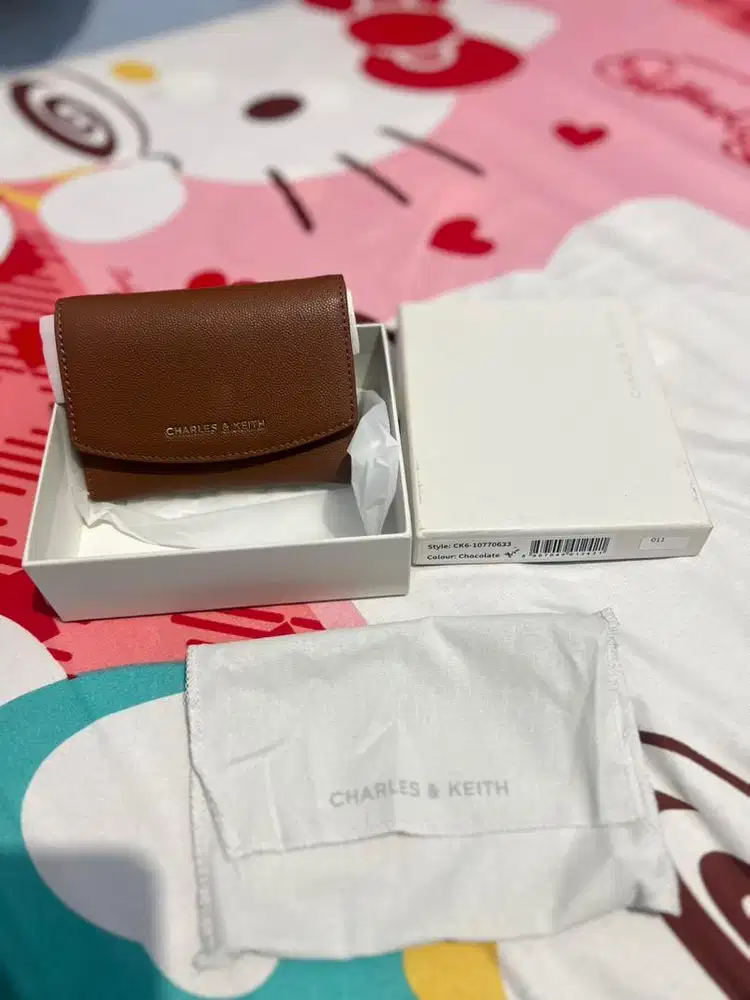 Dompet Charles & Keith original