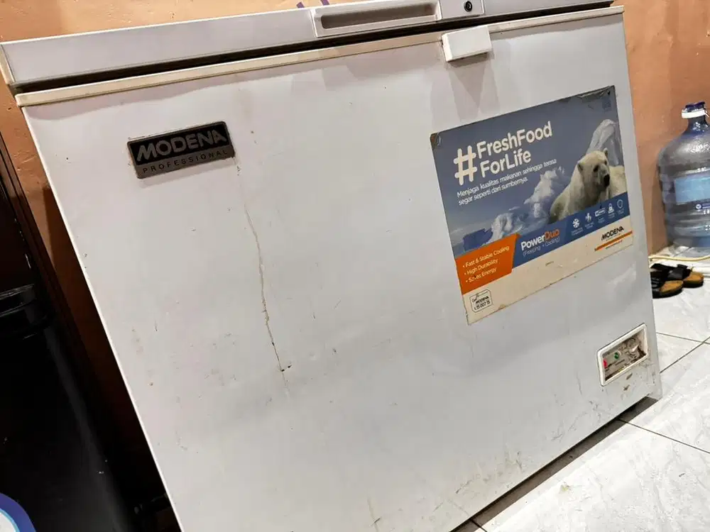 Dijual Freezer Modena