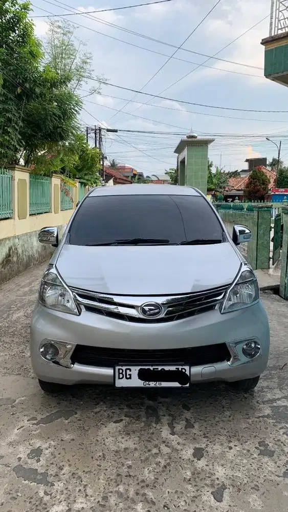 Bismillah Jual Mobil Daihatsu Xenia 2013 R Deluxe.