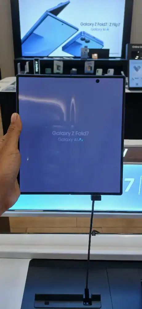 SAMSUNG GALAXY Z FOLD 7