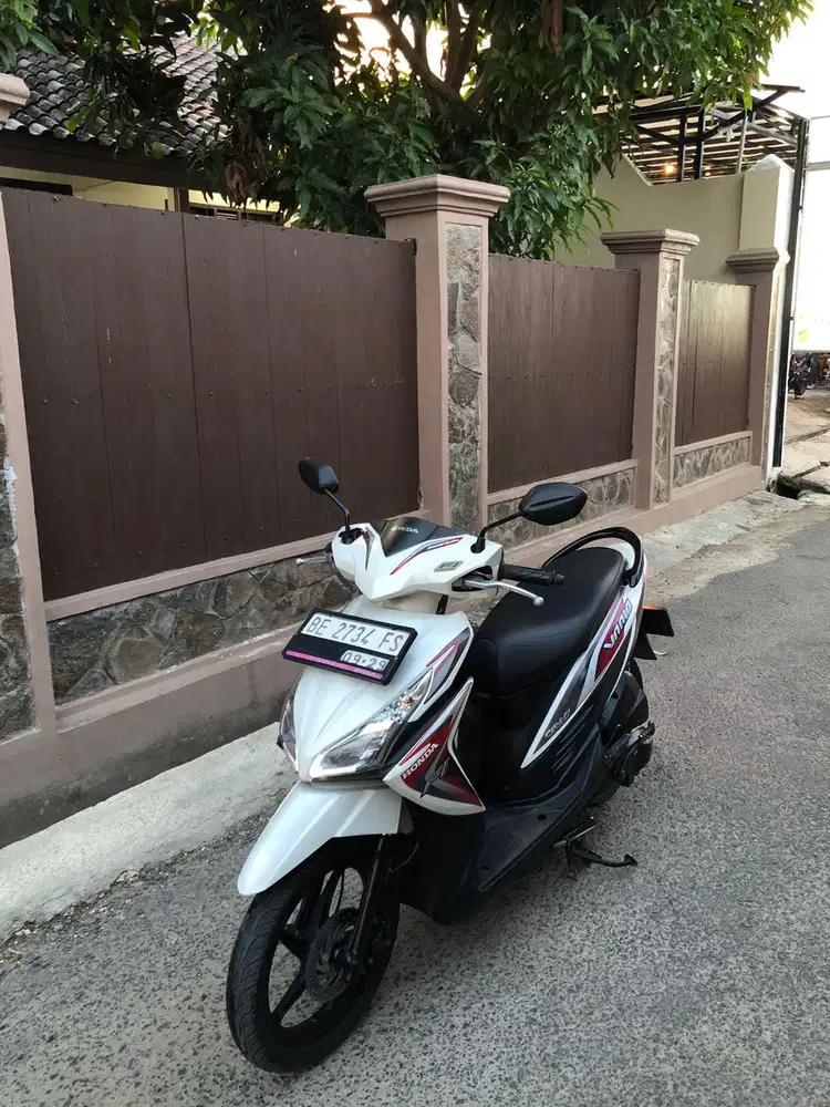 VARIO NEW AGNES LED ISTIMEWA 2015 Pajak Hidup