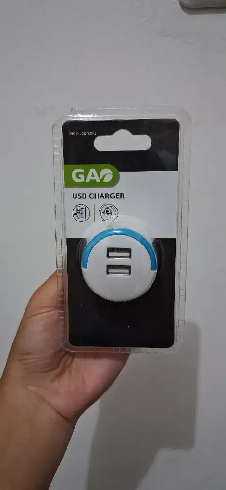 USB CHARGER GA 250V 50/60Hz (ACE HARDWARE)