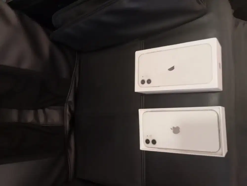 Iphone 11 128gb jual dah ganti