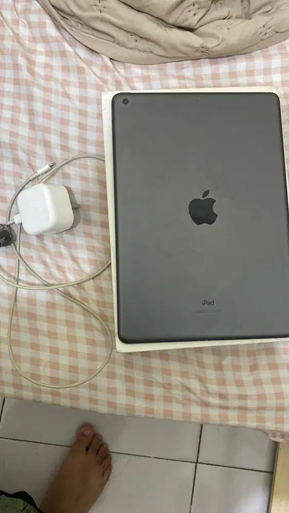 DIJUAL CEPAT IPAD GEN 9 MULUS FULLSET MANTAP