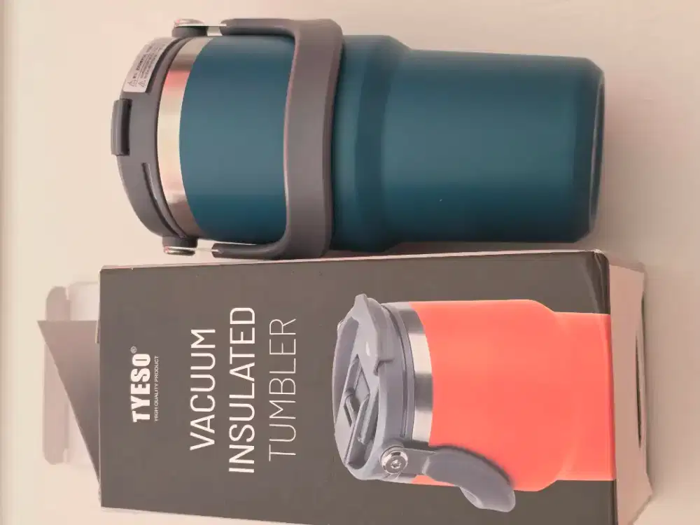 Tyeso Vacuum Insulated Tumbler 600ml New