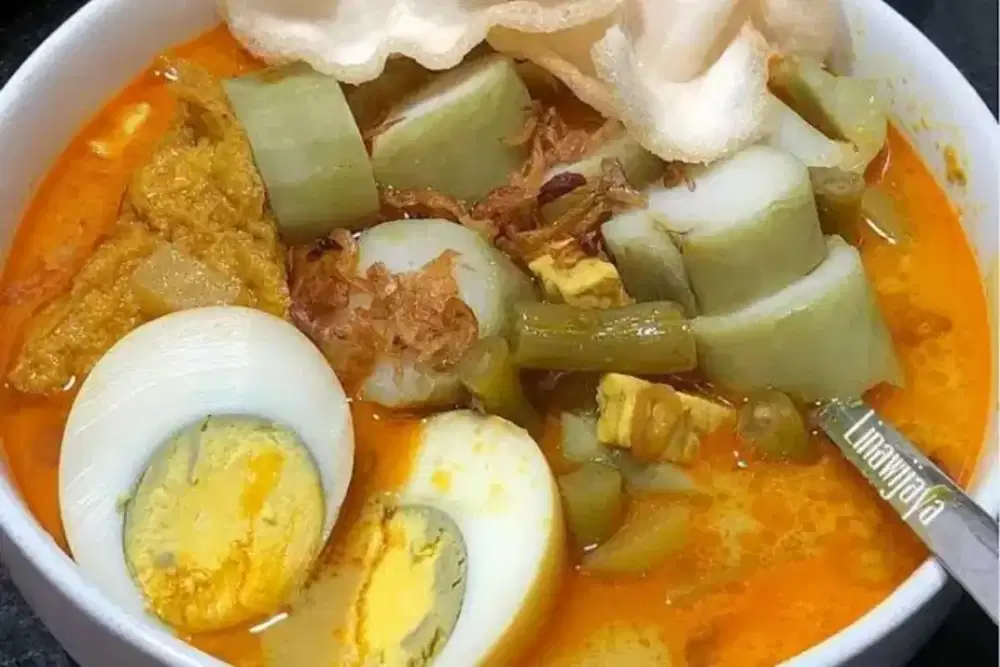 Dibutuhkan pelayan yang bisa masak untuk bekerja di warung kuliner
