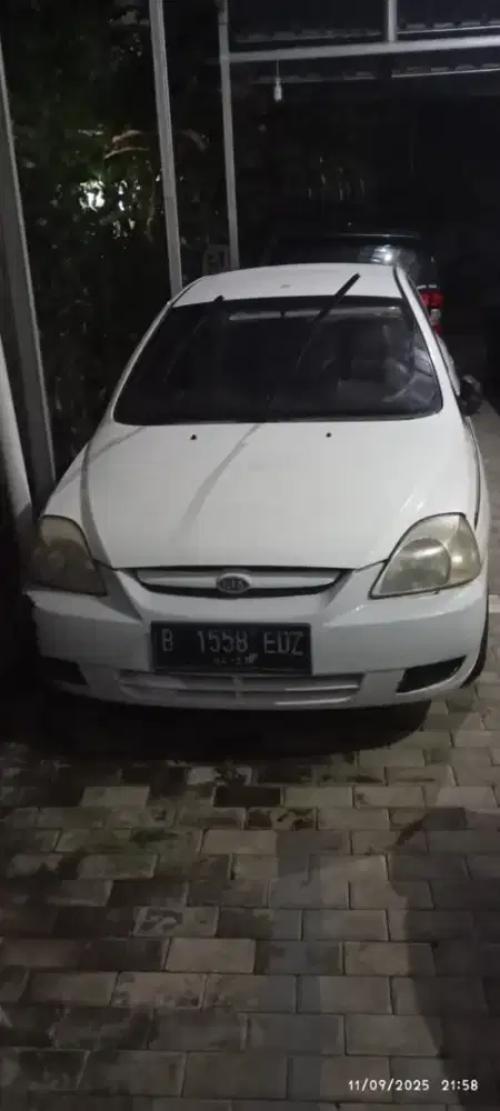 KIA RIO MT 2005