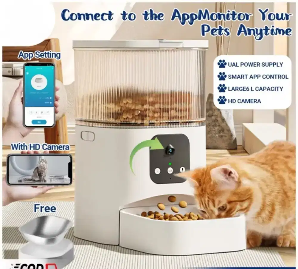 Automatic pet feeder with video