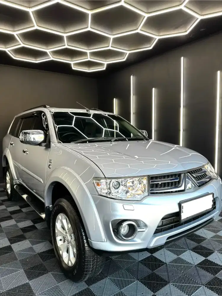 Low KM Record Mitsubishi Pajero Sport Dakar 4x4 AT