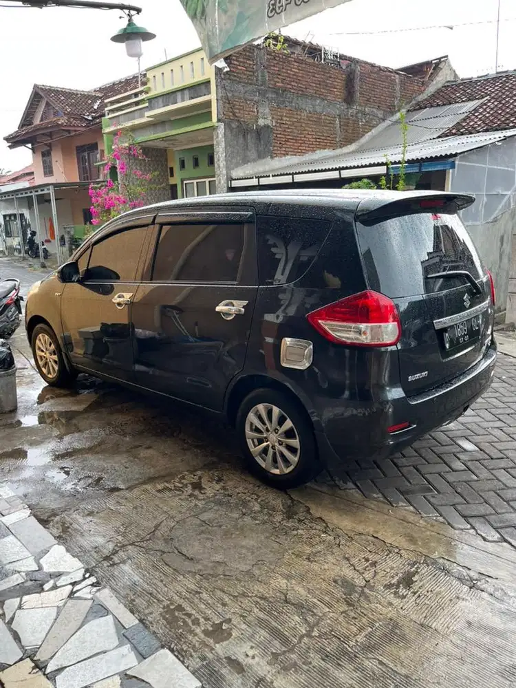 ERTIGA HITAM GX 2014