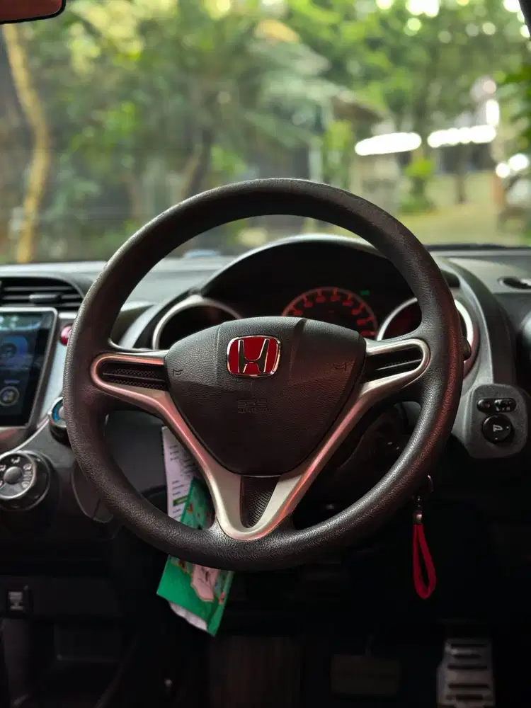 Jazz RS GE8 AT 2010
Surat2 Lengkap BPKB, STNK, Faktur, NIK pajak isi