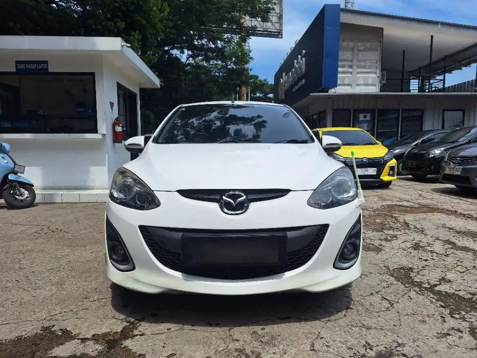 [OLXmobbi] KM RENDAH - Mazda 2 1.5 Bensin-AT 2013