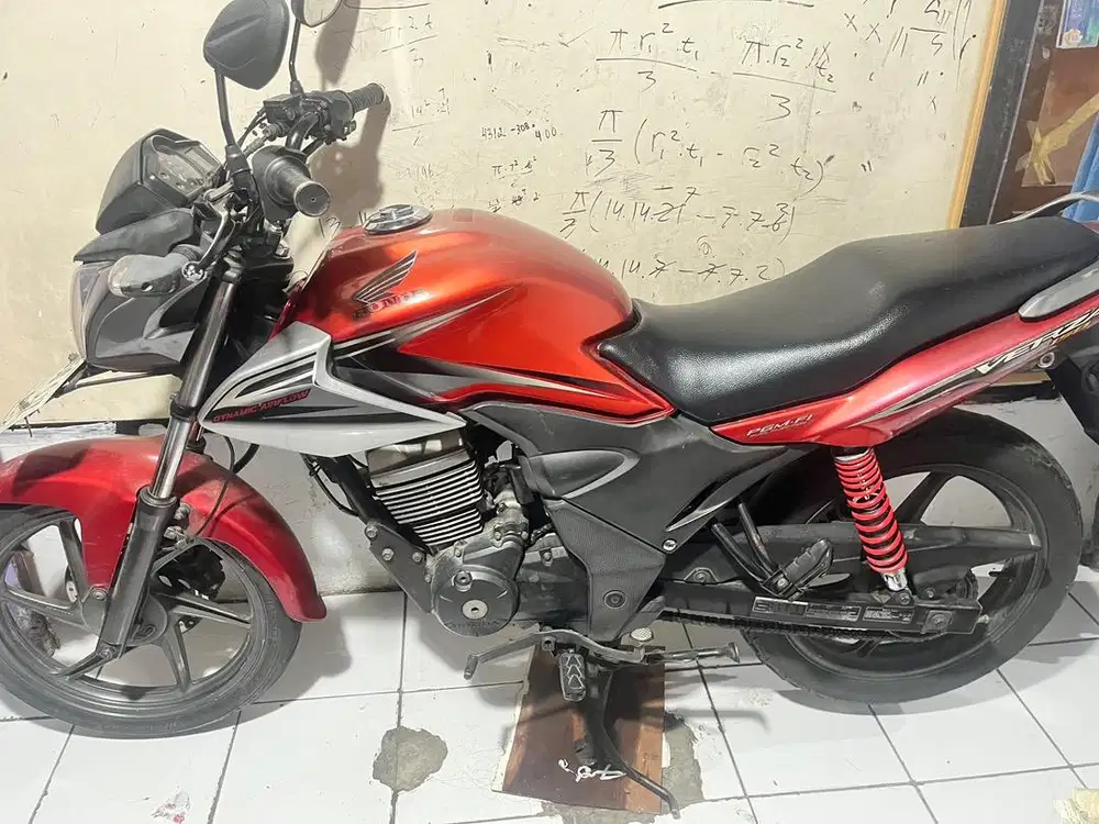 JUAL MOTOR BEKAS VERZA 2013