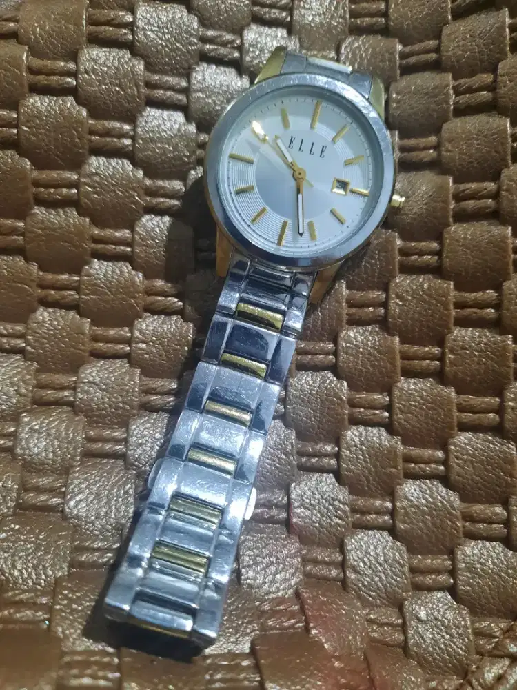 Dijual jam tangan ori merk Elle