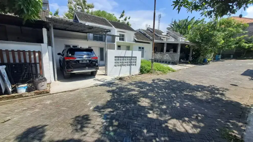 DIJUAL RUMAH  BUKIT KENCANA JAYA DEKAT UNDIP TEMBALANG