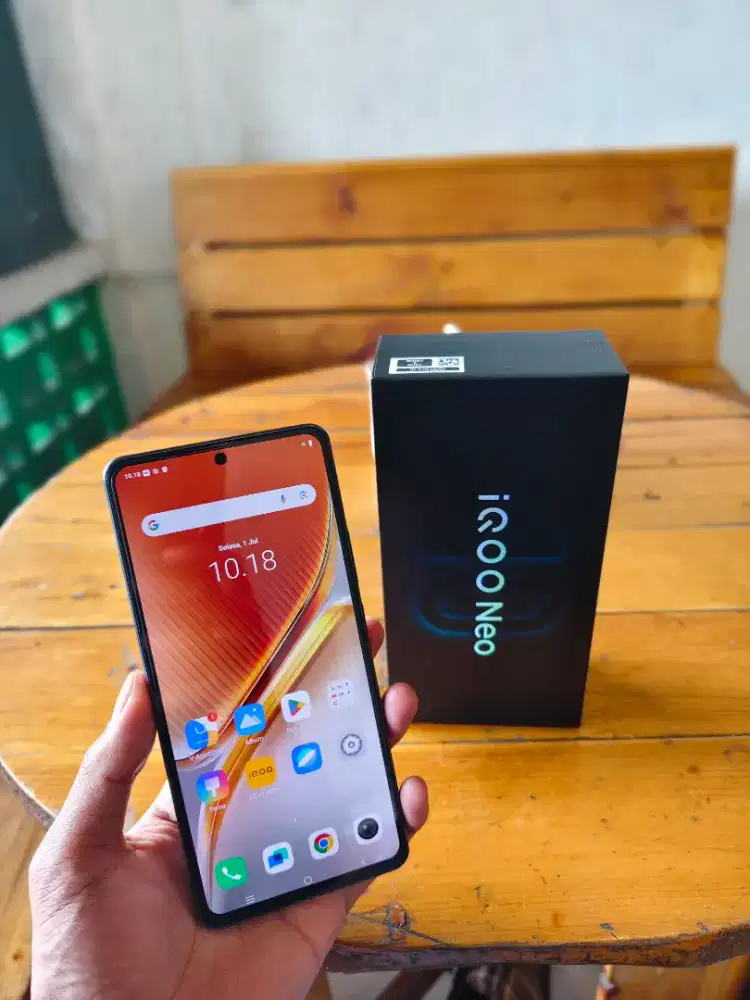 Iqoo Neo 10 12/256Gb