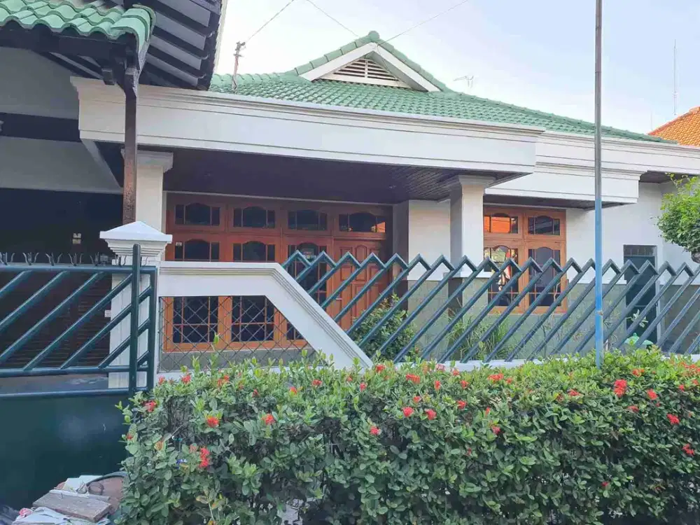 Disewakan Rumah 2 lantai di Perak Surabaya