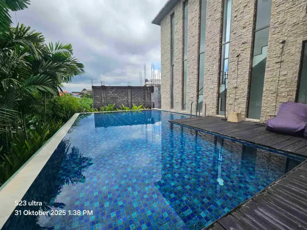dijual villa lantai 3 lokasi canggu
