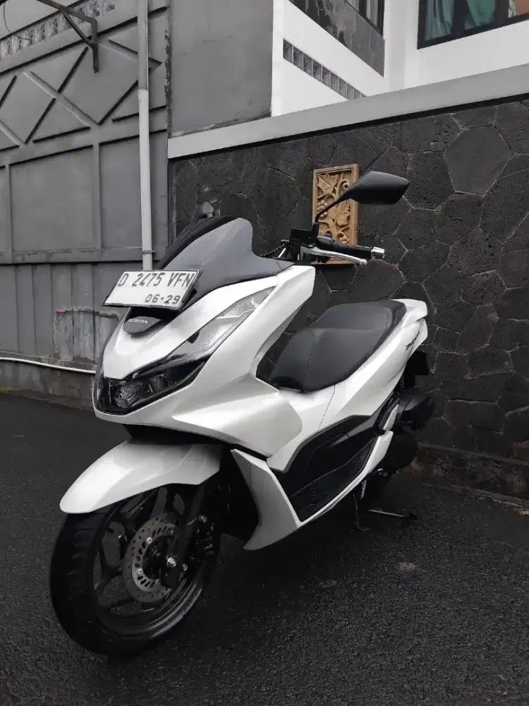 Honda New PCX 2024 km 12rb Cash / kredit