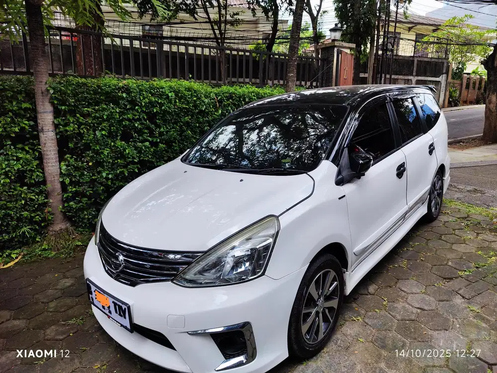 Nissan Grand livina 2015 Bensin