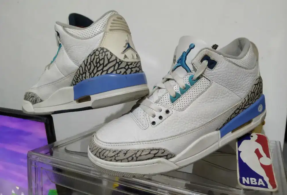 Sepatu Basket Nike Jordan Retro 3 UNC