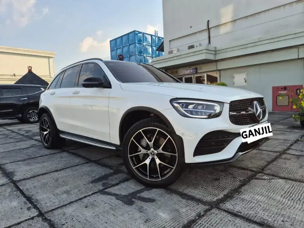 (DP 60jt) Odo 17rb Mercedez Benz GLC200 AMG NE AT 2022 Tgn1 Gransi 2th