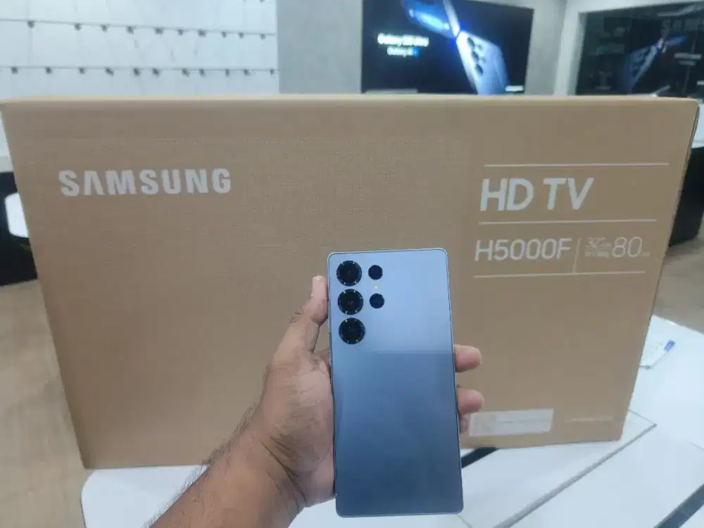 NEW SAMSUNG S25 ULTRA 256GB FREE SAMSUNG HD TV 32INCH