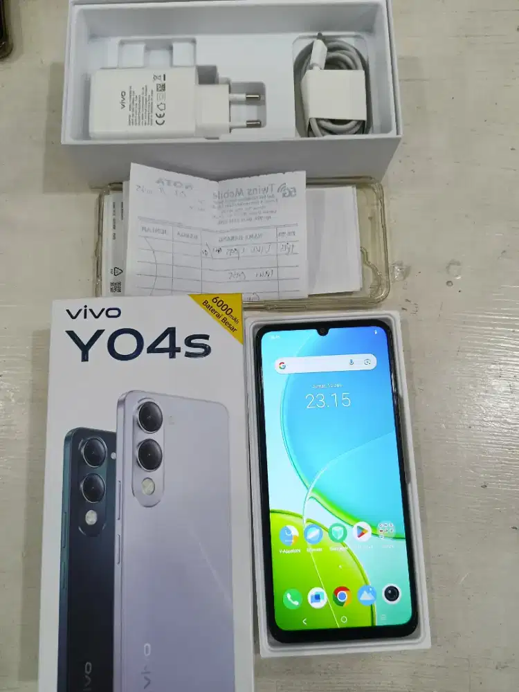 VIVO Y04S (4+4/64) Fullset, Box, Cas Ori 100%. Unit sehat terawat.