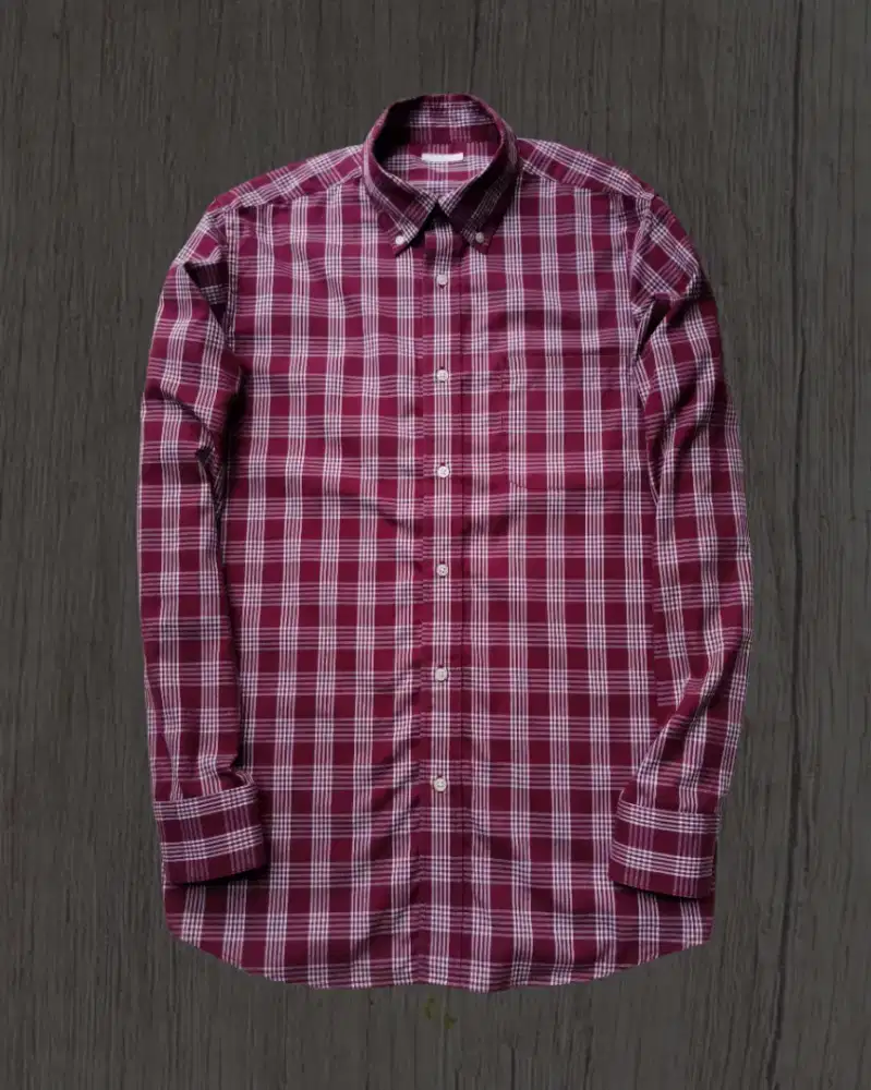 KEMEJA GU BY UNIQLO KOTAK2 MERAH, SIZE : L (LD110-112,P75)