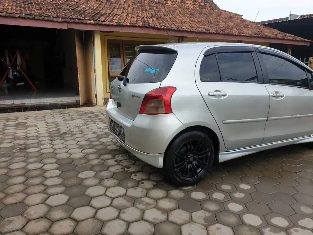 Dijual Yaris S Limited (tipe tertinggi, keyless)