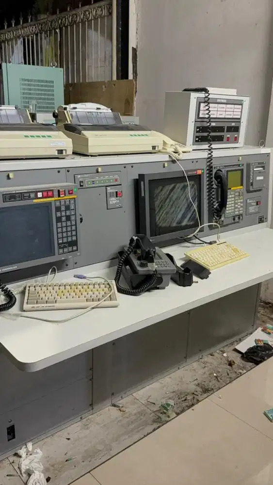 Alat komunikasi kapal