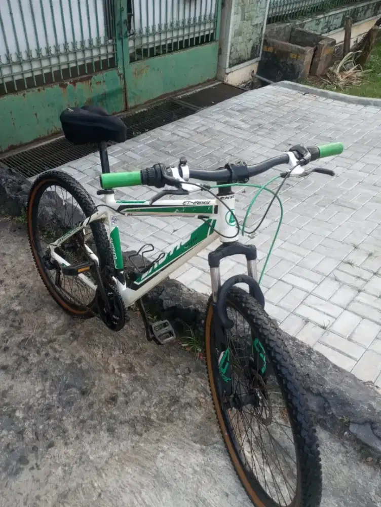 Sepeda gunung exotic aluminium Jatiwarna UK 26